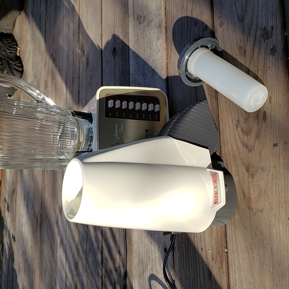 1960s Waring Blendor Solid State 70 with Ice Attachment - Picture 6 of 8